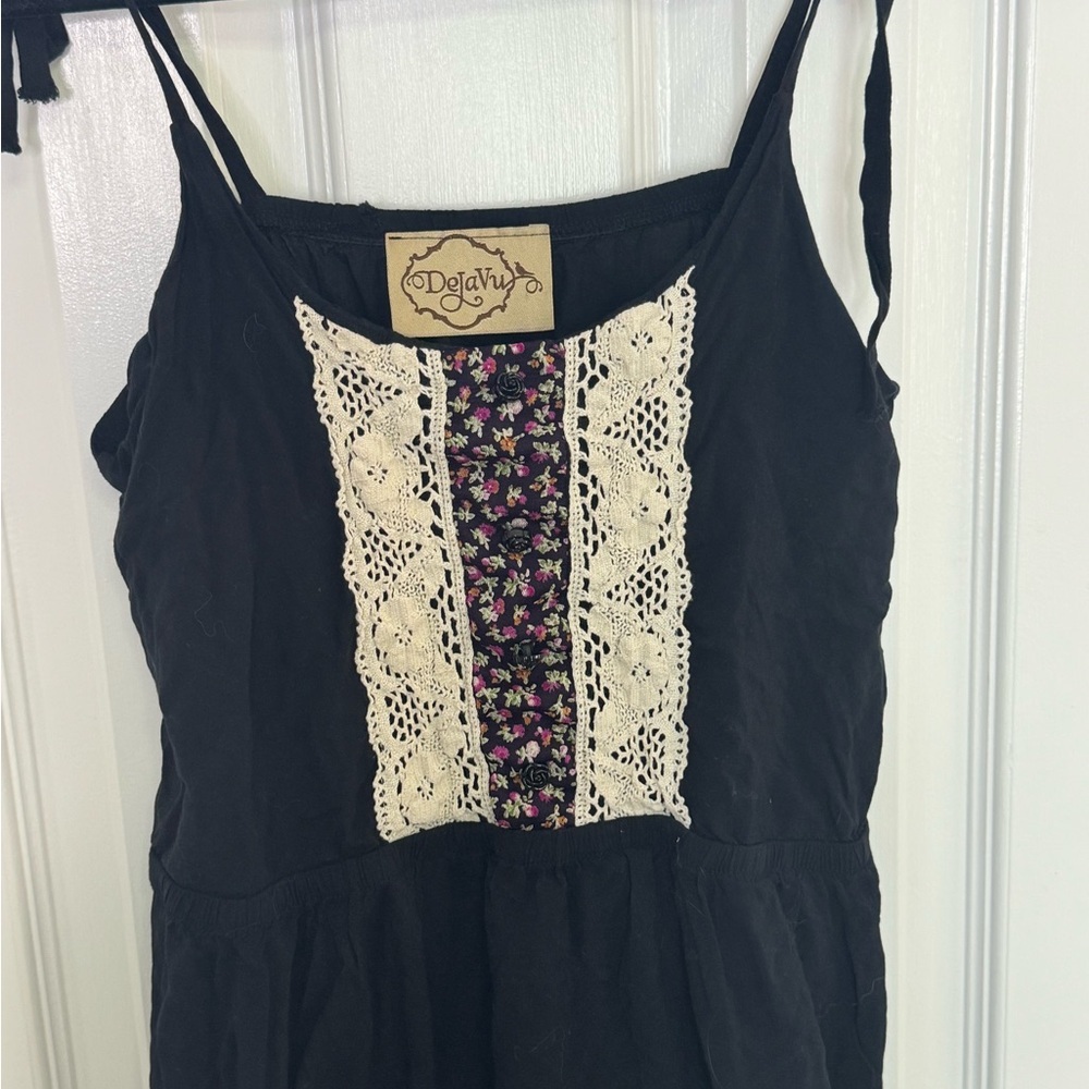Dejavu Black Dress with Lace and Floral Accent - Picture 3 of 8